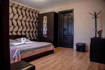 Фото номера Номер с кроватью размера «king-size» и балконом Гостевой дом Casa Robi г. Peştişani 8